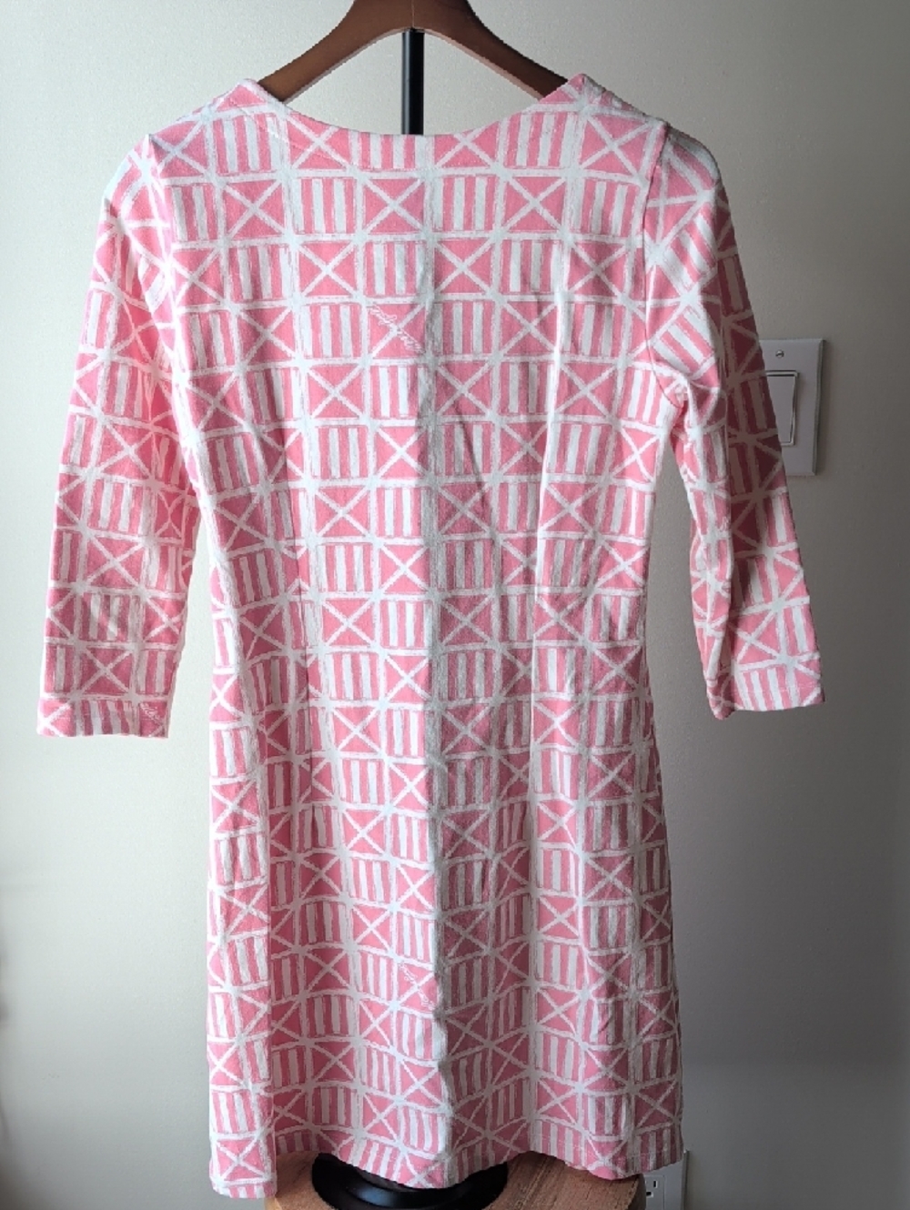 MAHI GOLD Pink and White Geometric Dress - Picture 3 of 4